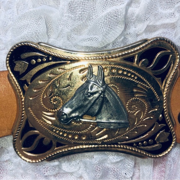 Vintage belt woven like orange and white design- silver gold horse belt buckle - Picture 2 of 9